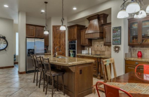 Beyond the Green-Golf View! Across from the Pools! Relax and Enjoy!, Washington